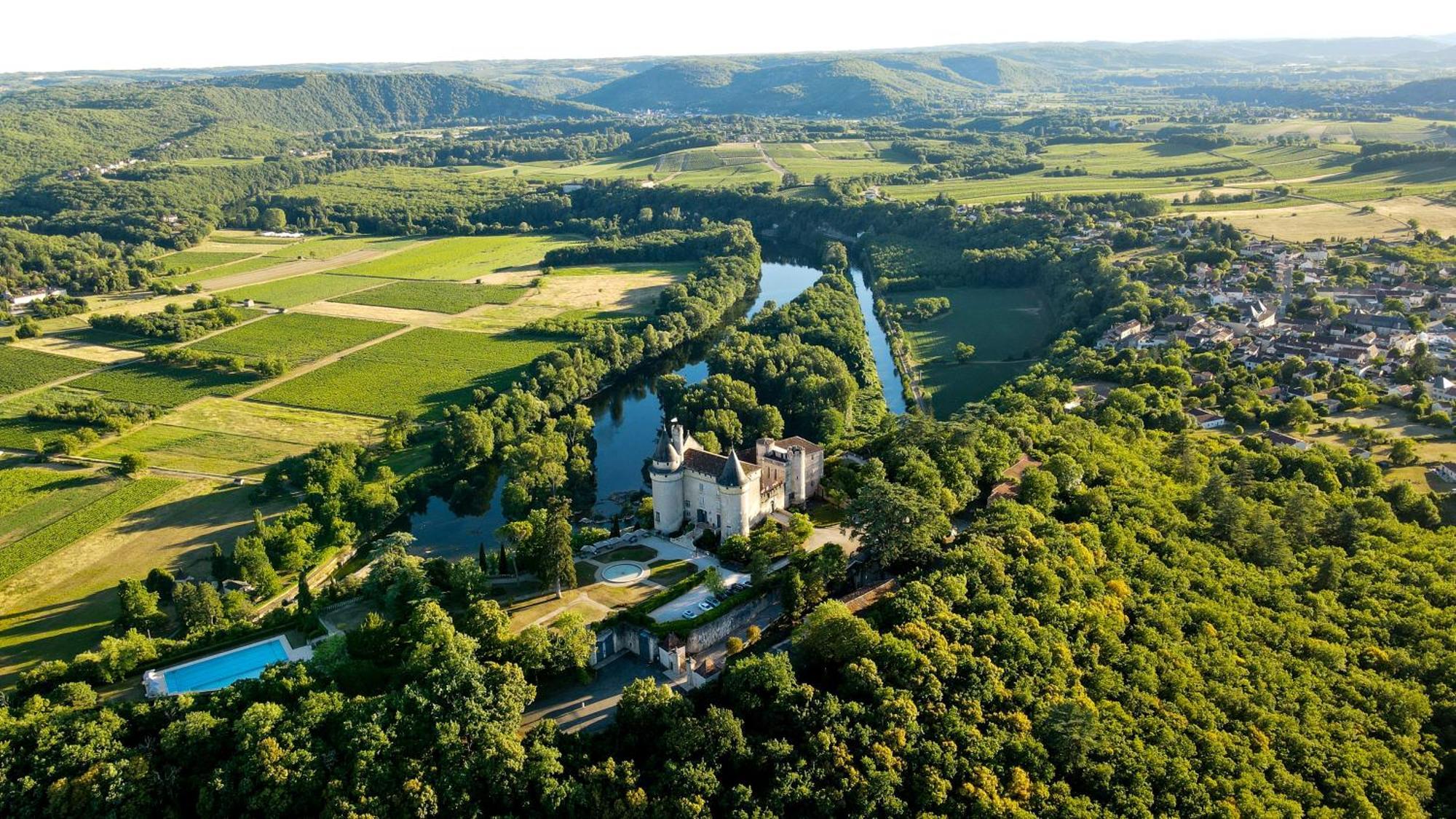 Château de Mercuès Esterno foto